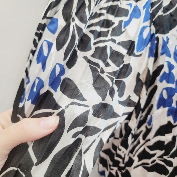 💕 Worthington Blue, White & Black Satin Button Down Top Women's Size 2X - Picture 8 of 11